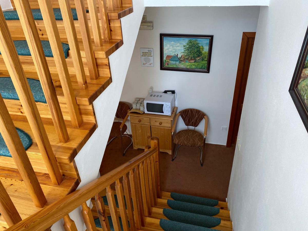 Pension Holiday Vrchlabí Exteriör bild