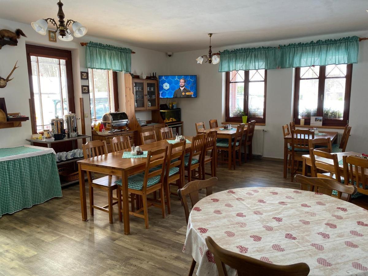 Pension Holiday Vrchlabí Exteriör bild